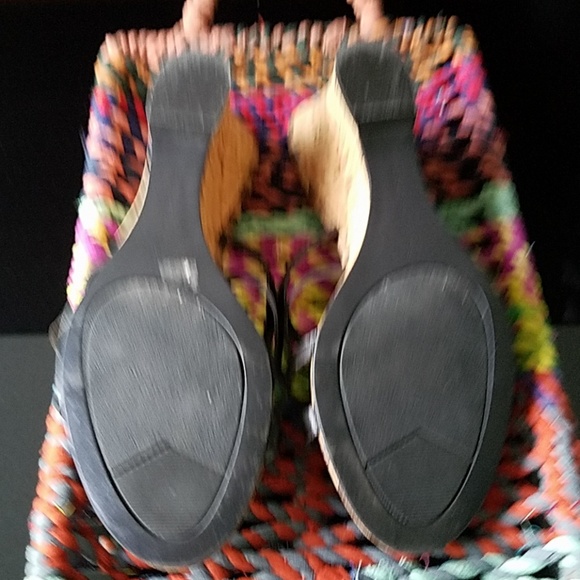 🌲 2 for $15 🌲 Bandolino Wedge in Cork size 8 - Picture 8 of 8